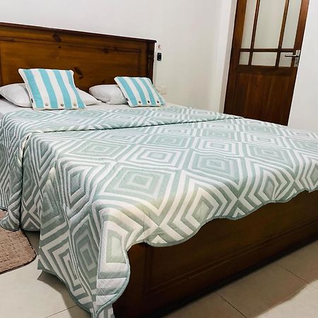Unique Villa Kandy Esterno foto