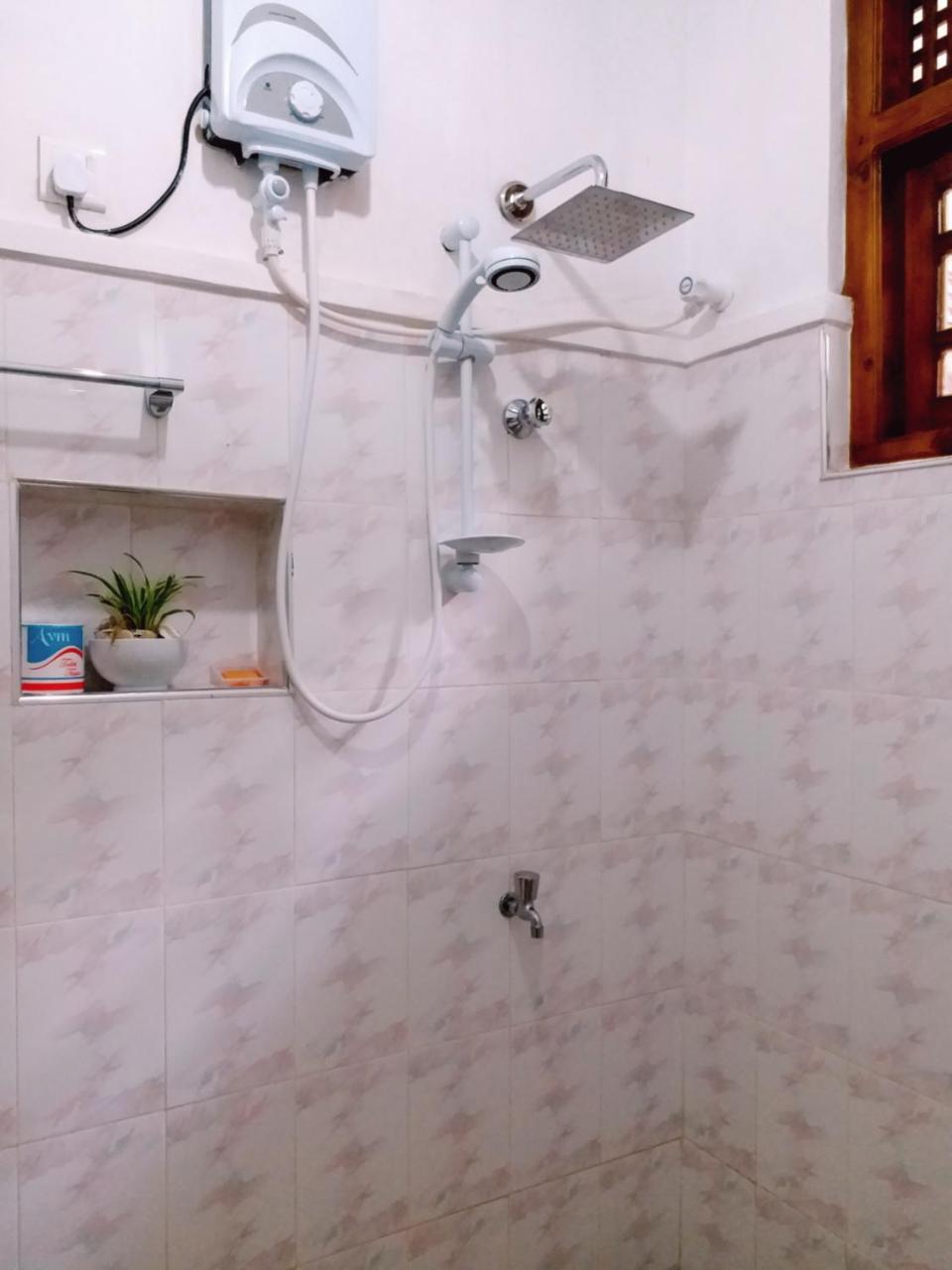 Unique Villa Kandy Esterno foto